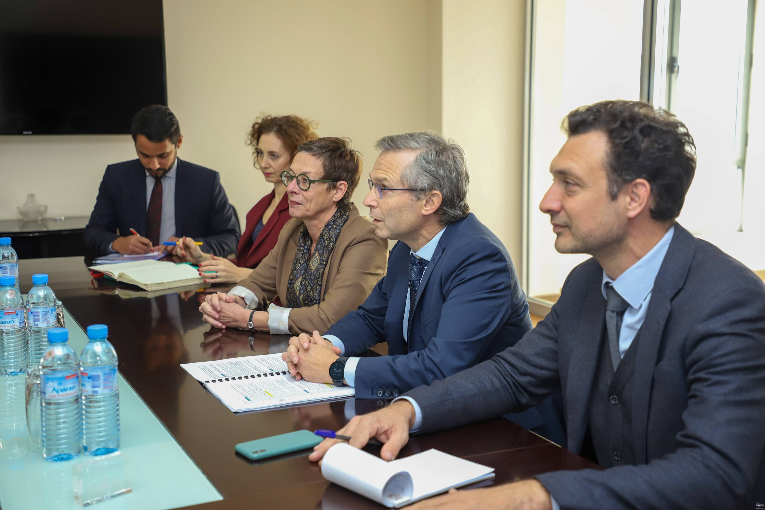 Ֆրանսիական հատուկ ծառայություններն աջակցում են Հայաստանի իշխանություններին համացանցում քննադատությունները վերահսկելու համար